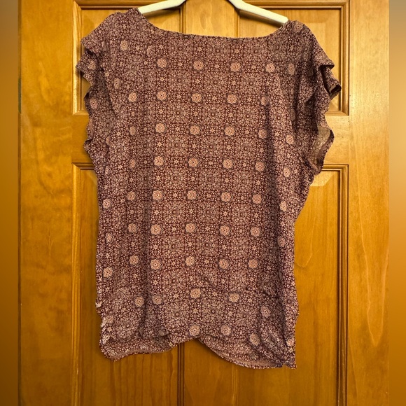 Annabeth Knot Front Knit Top - Picture 2 of 3